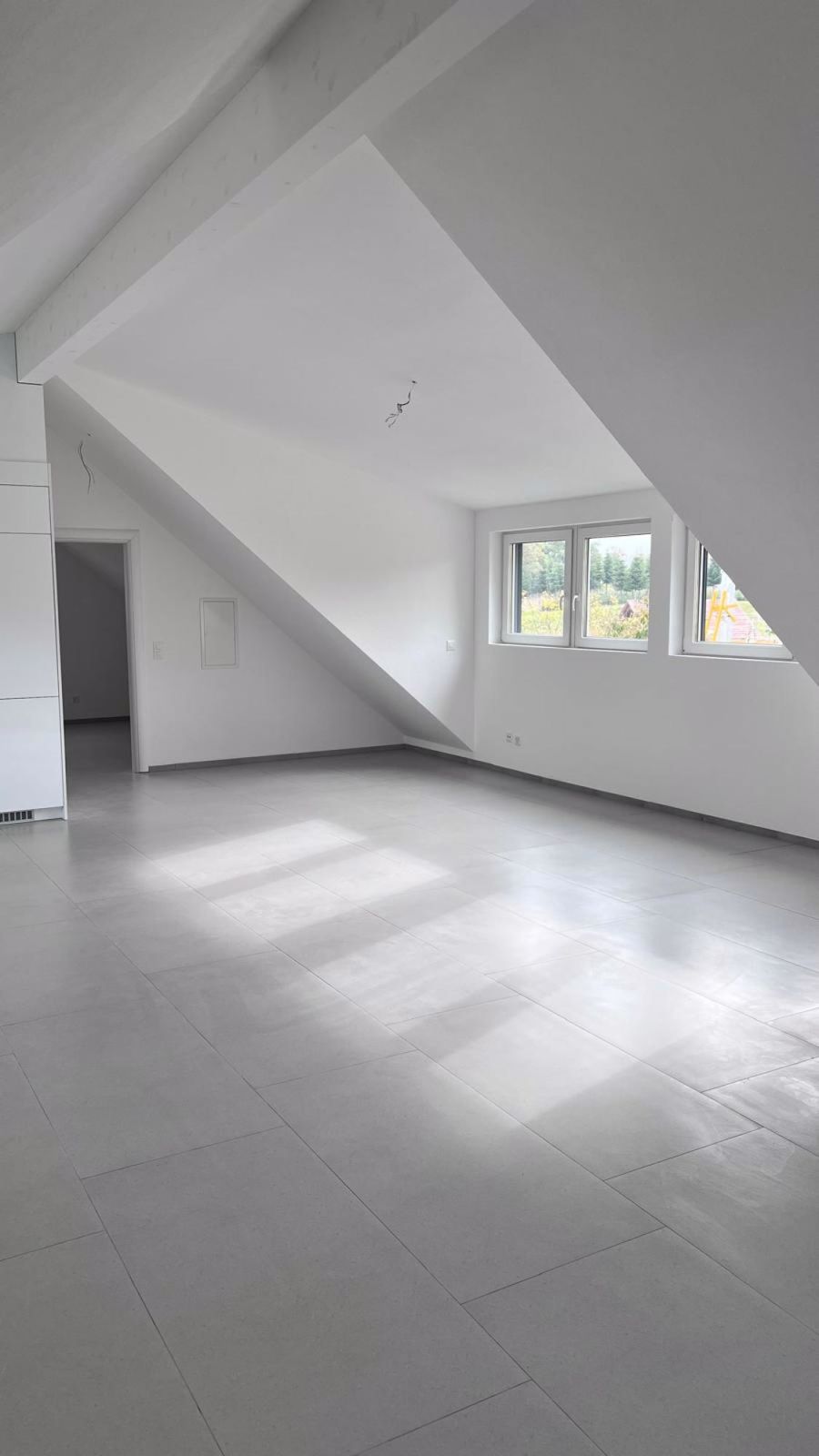 Moderne 2.5-Zimmer-Dachwohnung in Leuggern - Neubau 2025 - Bild 3