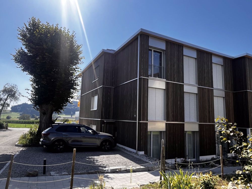 Exklusive 5½-Zimmer-Wohnung mit Weitsicht, Terrasse & Garten nur 12 Min. nach Bern - Bild 13