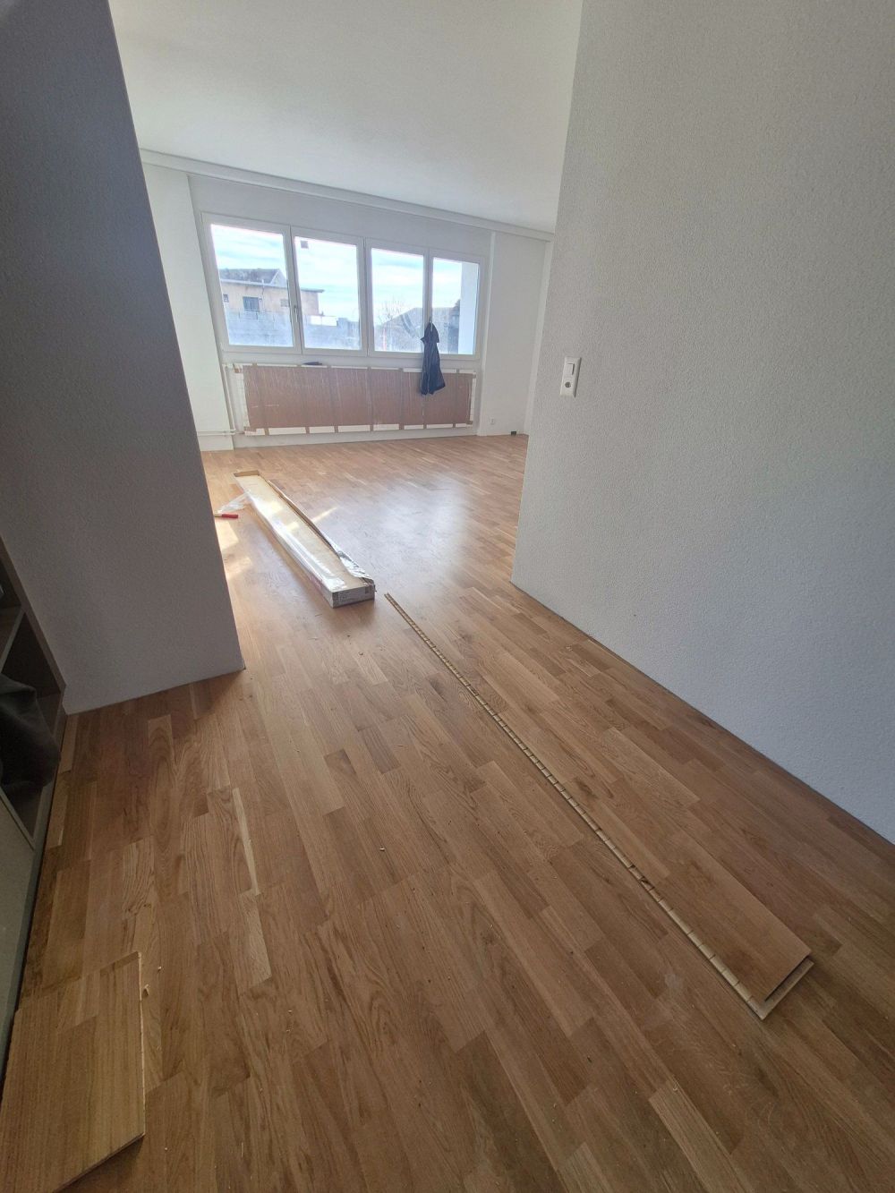 neu erstellte 2.5 Attika Wohnung mit toller Terrasse mit Weitsicht - Bild 5