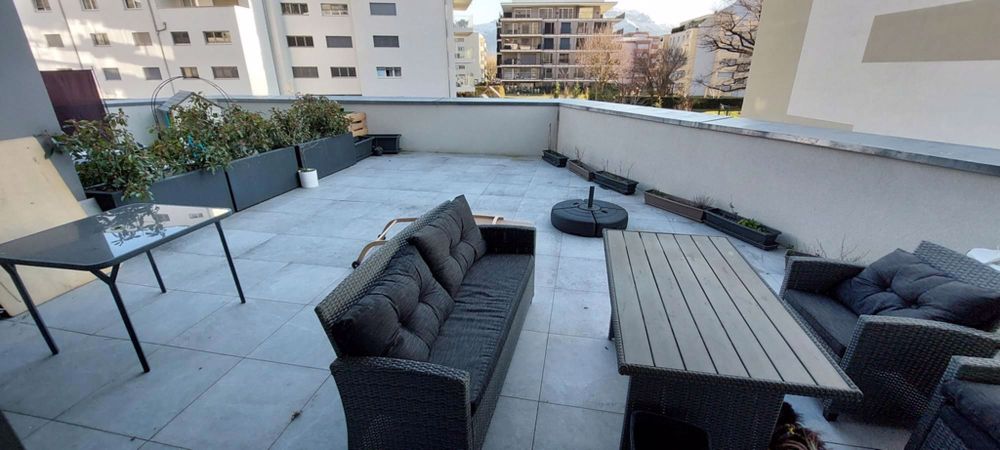 Prächtige Unterkunft in der Nähe der Innenstadt von Aigle! - Balcon.jpg