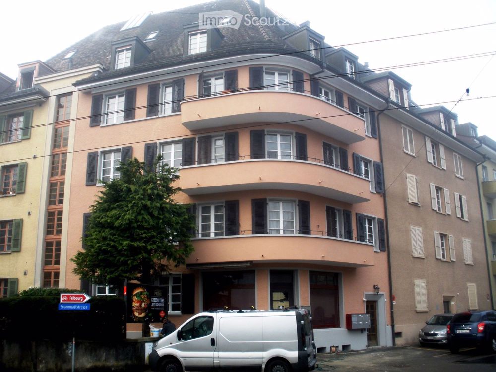 Charmante 2.5-Zimmer-Dachwohnung in ruhiger Lage von Bern - Bild 1