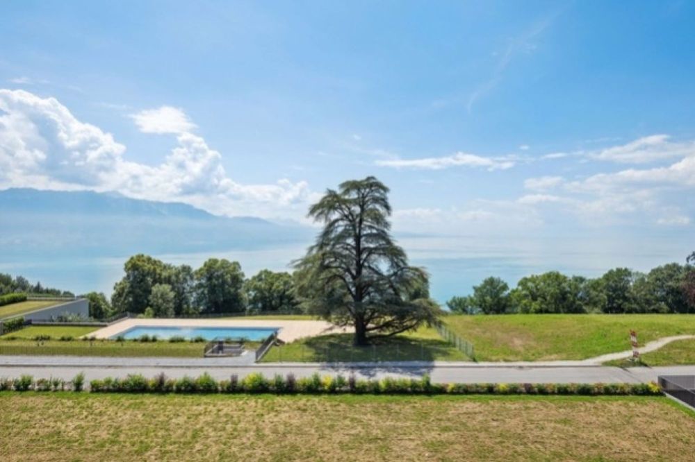 Splendide appartement meublé de 3.5 pièces avec piscine et vue - Bild 1