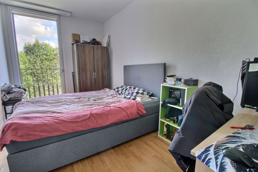 Prächtige 4.5-Zimmer-Wohnung in Marly - Chambre 1