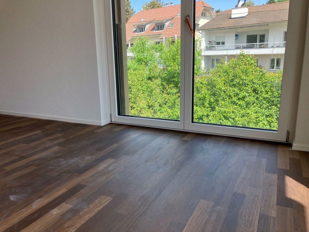Attikawohnung mit edlem Ausbau, inkl. NK und PP CHF 2120 - Bild 1