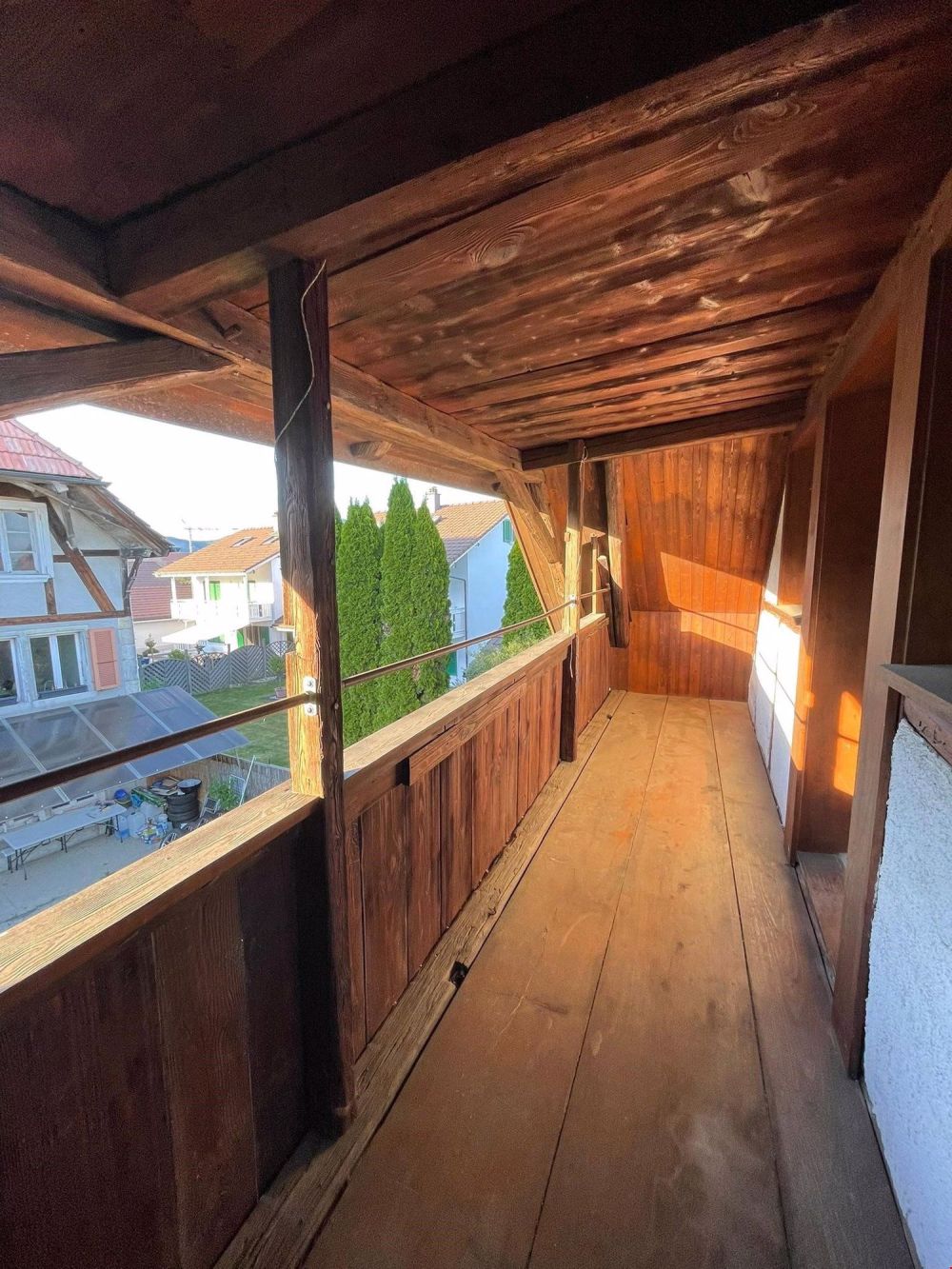 Helle Dachwohnung im sanierten Stöckli – ideal für Einzelperson oder Paar - Bild 6