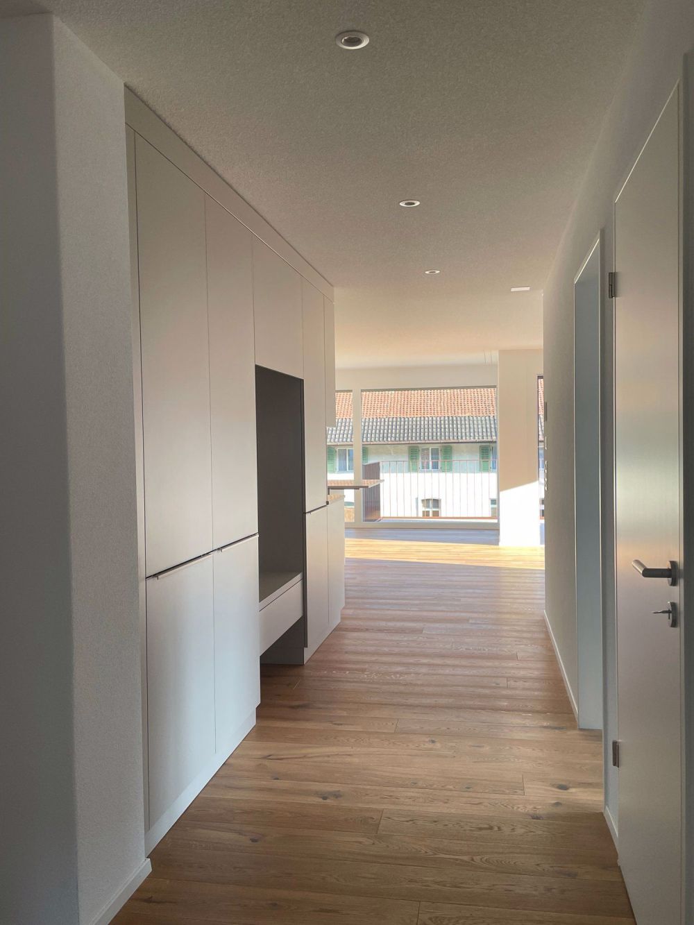 Erstbezug - 4.5-Zimmer-Wohnung mit Balkon - Bild 4