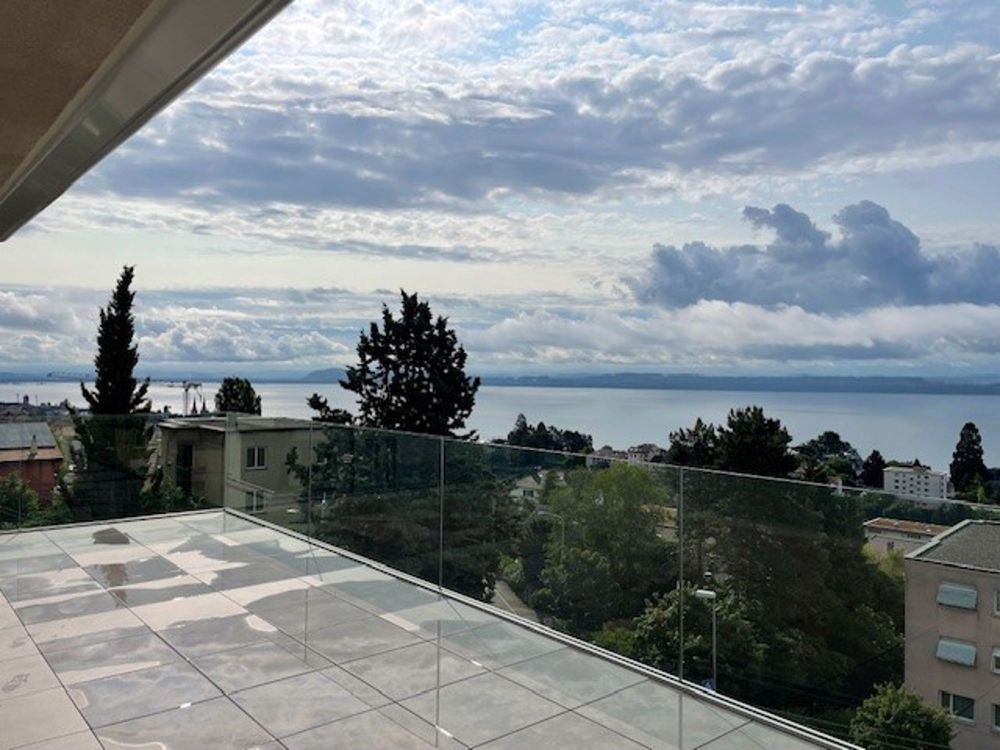 Prachtvolle neue 5.5-Zimmer-Dachgeschosswohnung mit atemberaubendem Blick auf den See und die Alpen - Bild 13