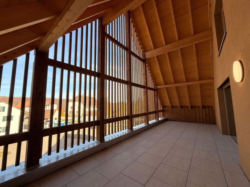 Neue 3.5-Zimmer-Wohnung in Coeuve mit sehr großem Balkon - Bild 7