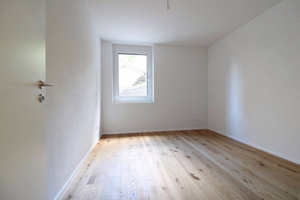 Grosszügige 4.5-Zimmerwohnung mit Balkon und hohem Wohnkomfort - Bild 9