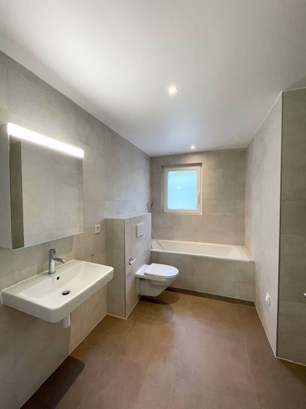 Neubau / Noch zwei 4,5-Zimmer-Wohnungen verfügbar - Bild 6