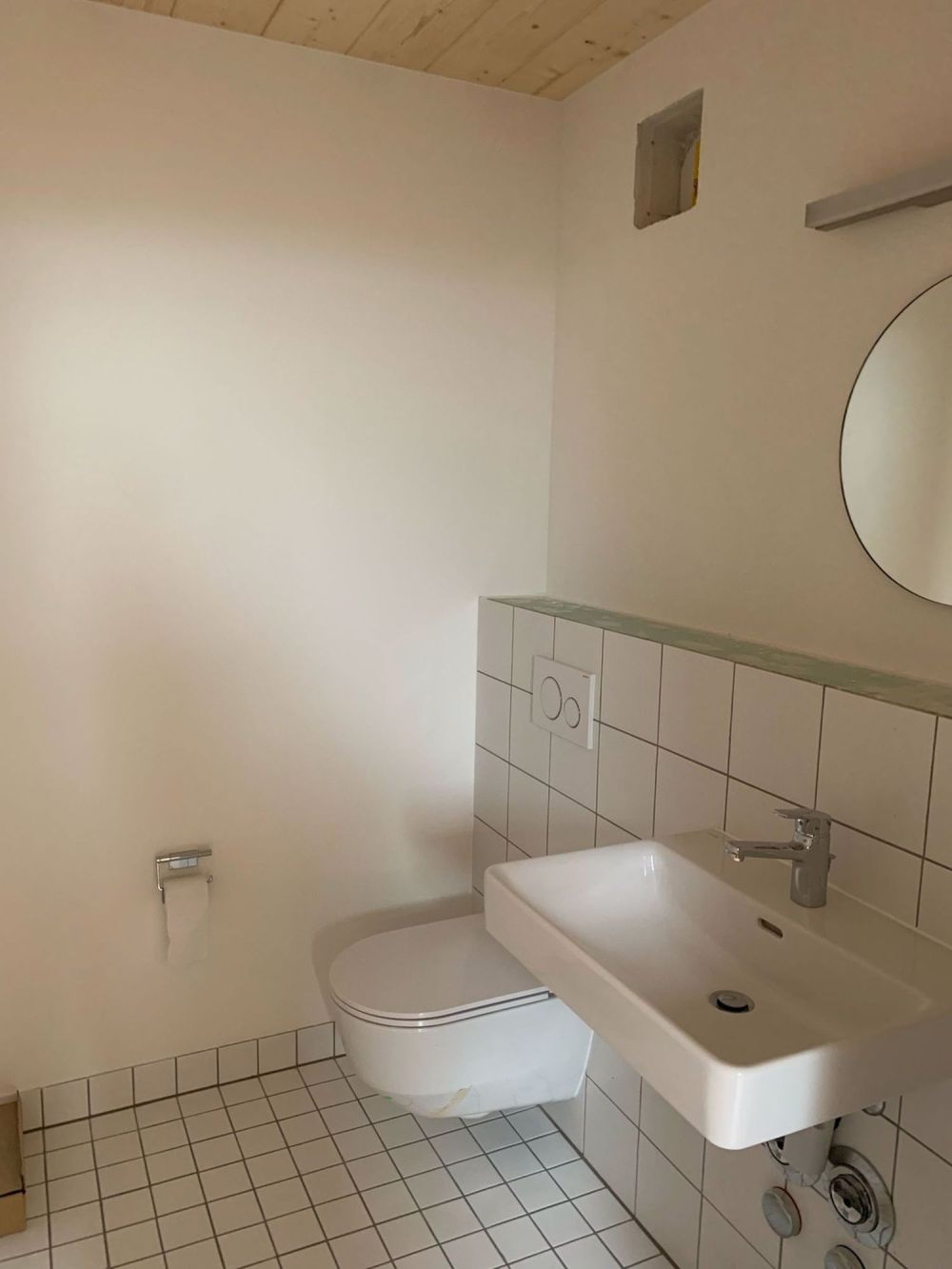 Ihr Wohntraum im Zentrum von Wünnewil - Toilette