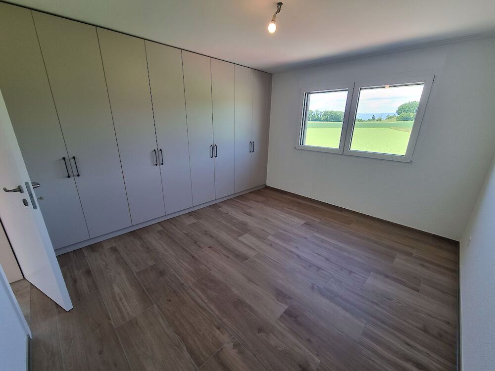Modernes Reihenhaus in grüner Umgebung - Bild 10