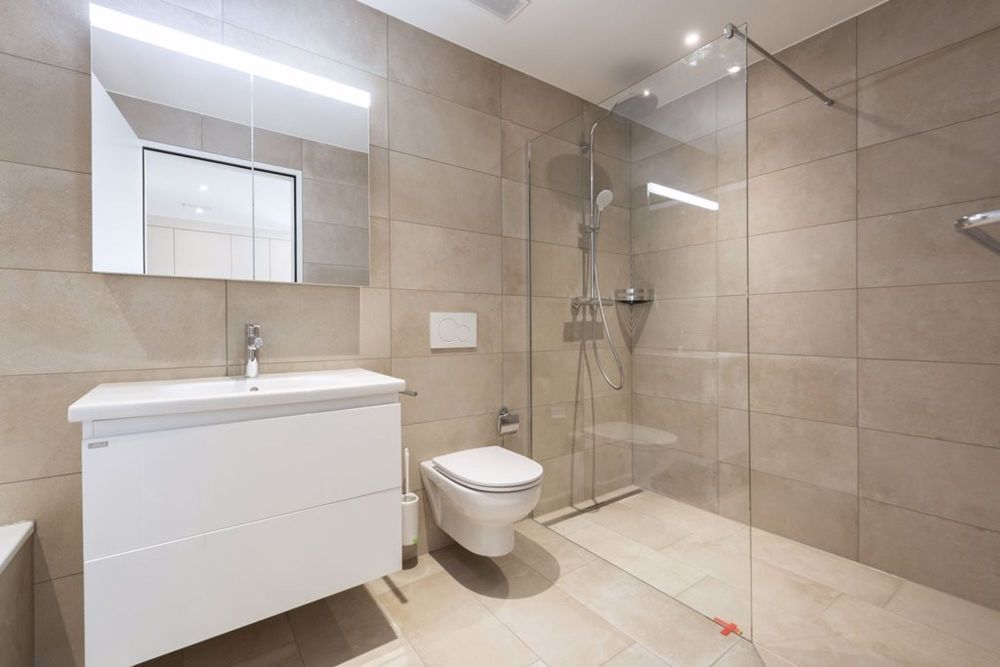 WUNDERSCHÖNE 3.5 ZIMMER-WOHNUNG MIT AUSSENSITZPLATZ - Bild 6