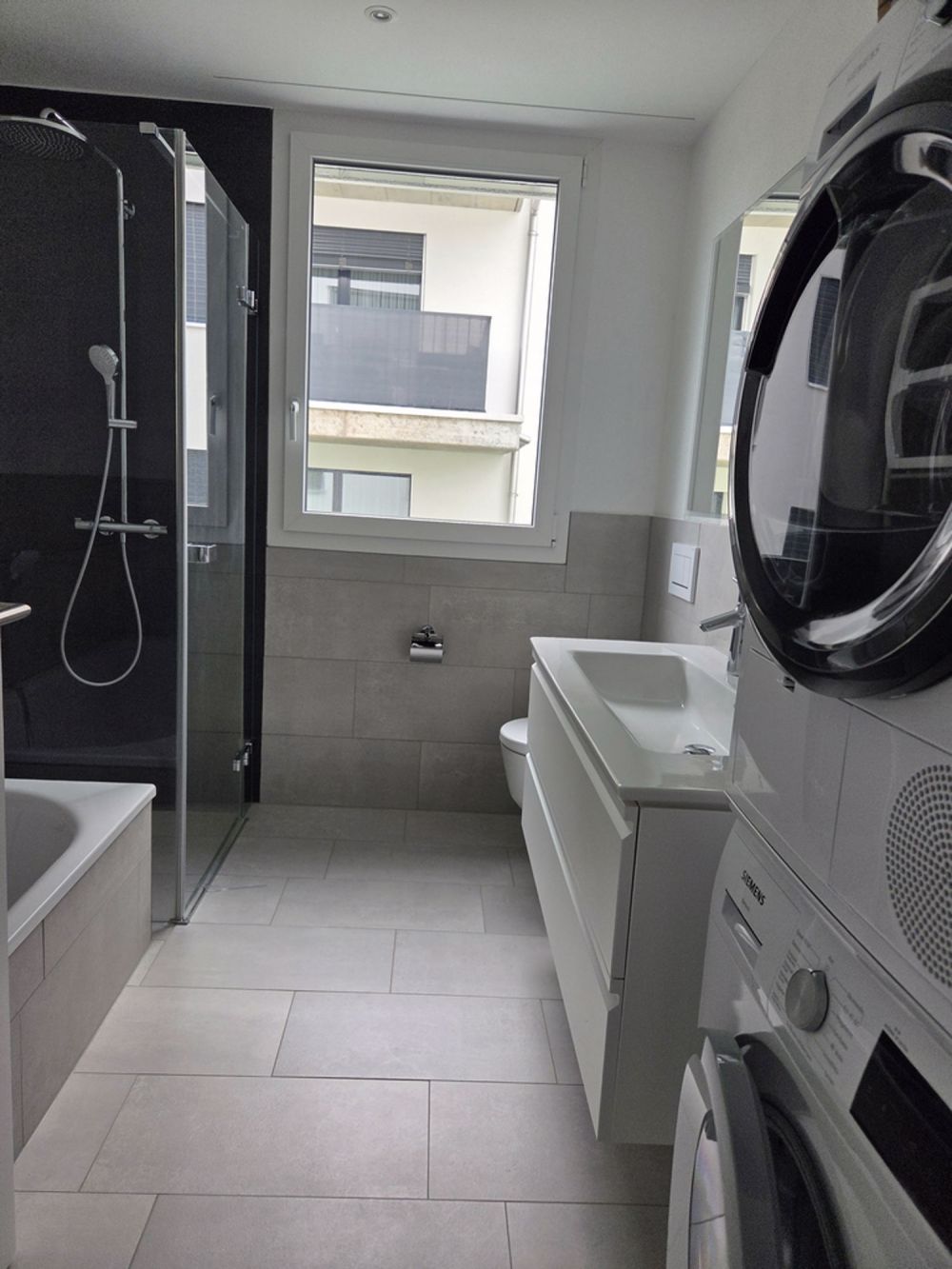 grosszügige Wohnung mit sehr modernem Ausbaustandart - Bild 4