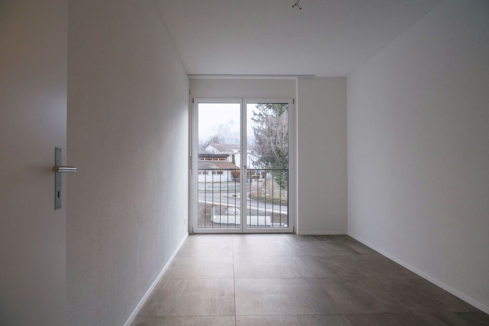 Moderne 4.5-Zimmer-Wohnung mit Schwedenofen und grossem Balkon in Uetendorf - Bild 7