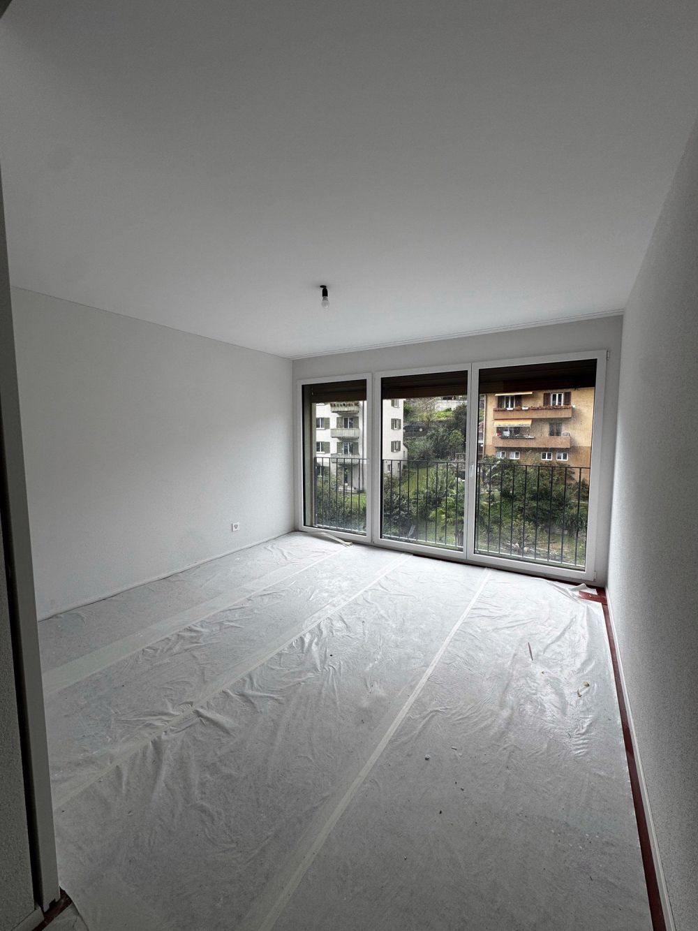 Moderne 2.5-Zimmer-Duplex-Wohnung mit Balkon in Luzern - Bild 6
