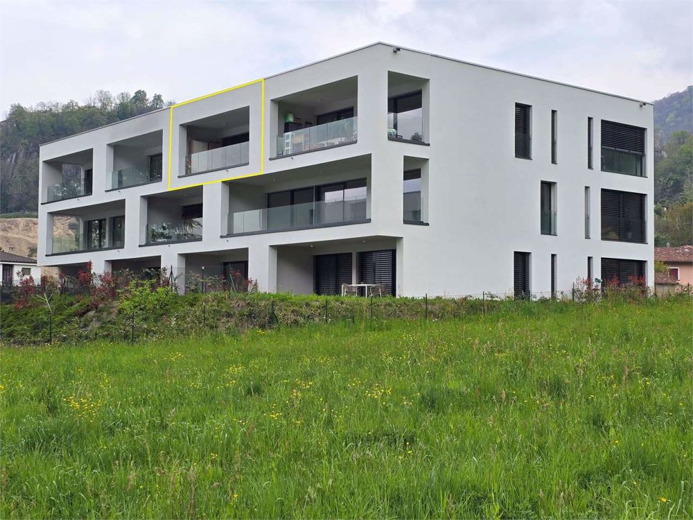 Neue 2.5-Zimmer-Wohnung mit Terrasse und Waschküche in einem Haus - Bild 1