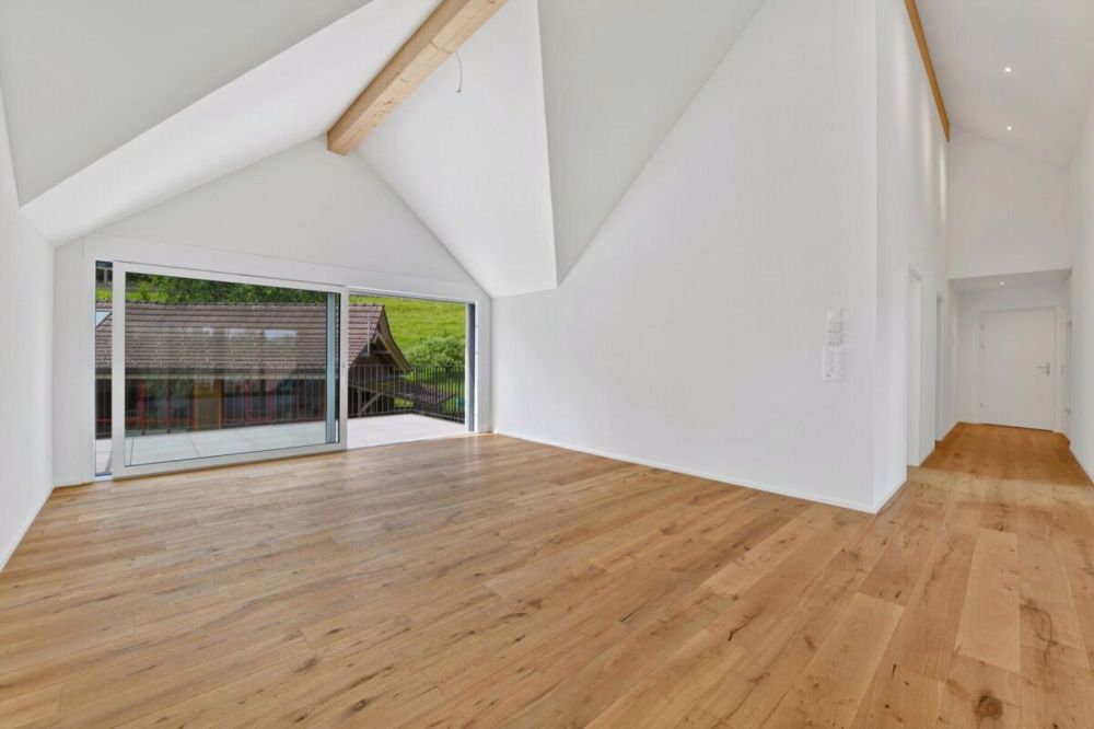ERSTVERMIETUNG: Ihr neues Zuhause mit Weitblick: Lichtdurchflutete 3.5-Zimmer-Dachwohnung voller Charme in Bussnang - nahe Weinfelden - Bild 8