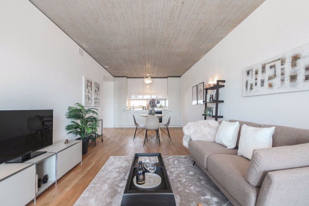 Erstbezug: Helle 2.5-Zimmer Neubauwohnung mit Balkon - Bild 2