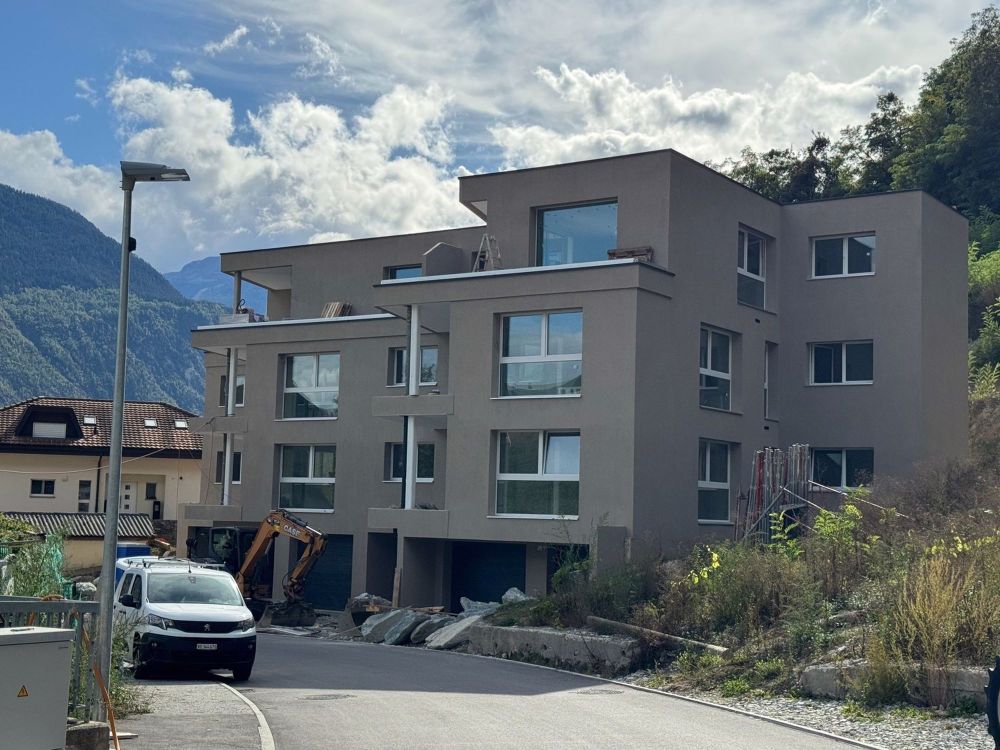 Mietwohnung – Prächtiges Attikapartment mit 3.5 Zimmern - Bild 1