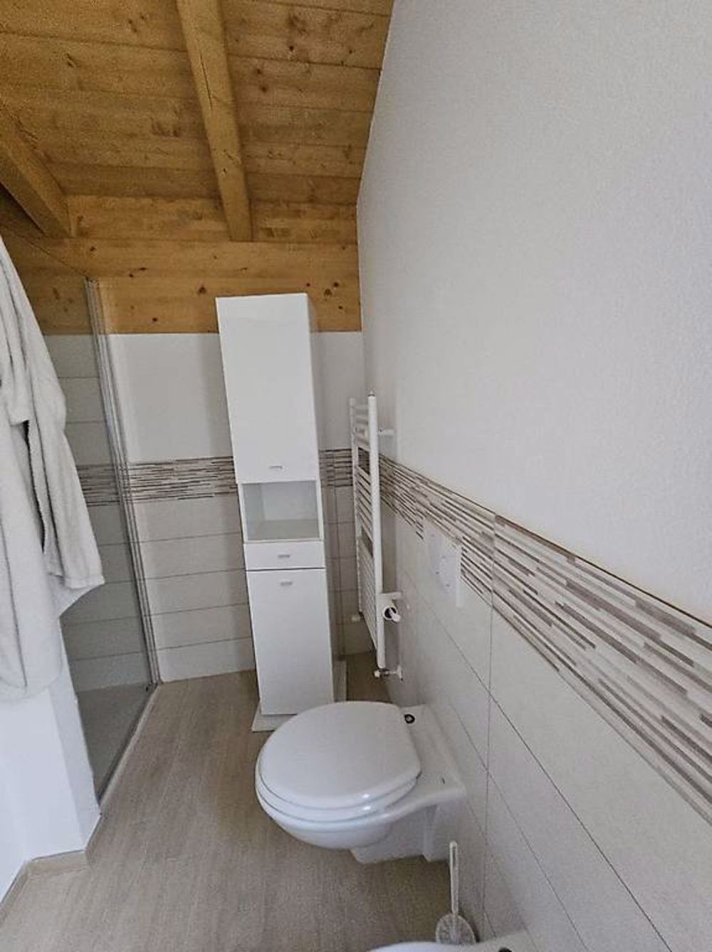 Moderne Villa mit Garten zu vermieten - Bild 3