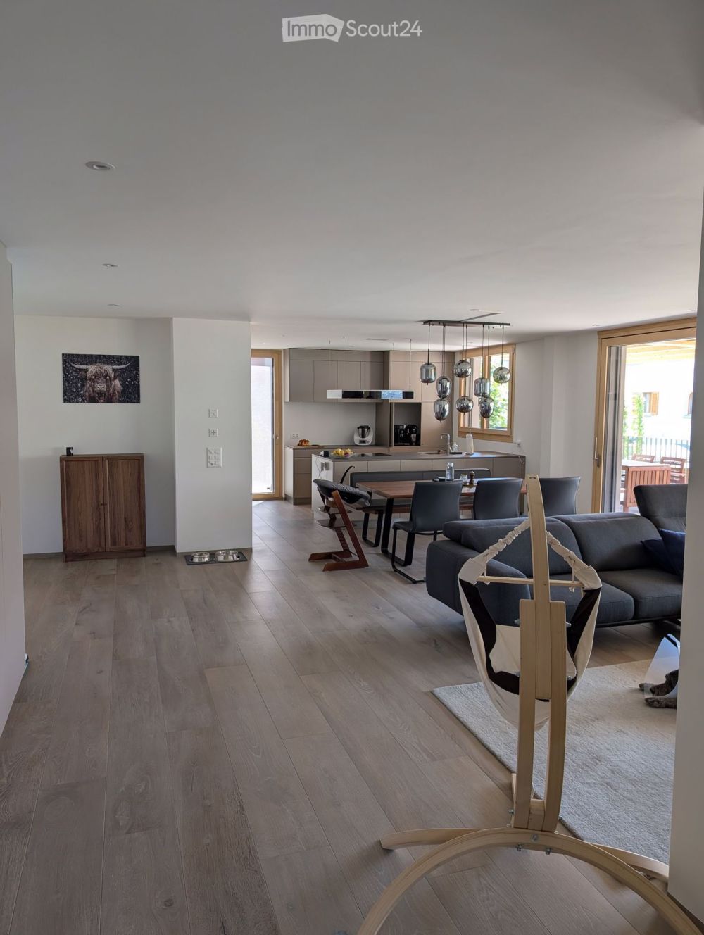 Moderne 4.5-Zimmer-Wohnung in ruhiger Lage in Trimmis - Bild 4