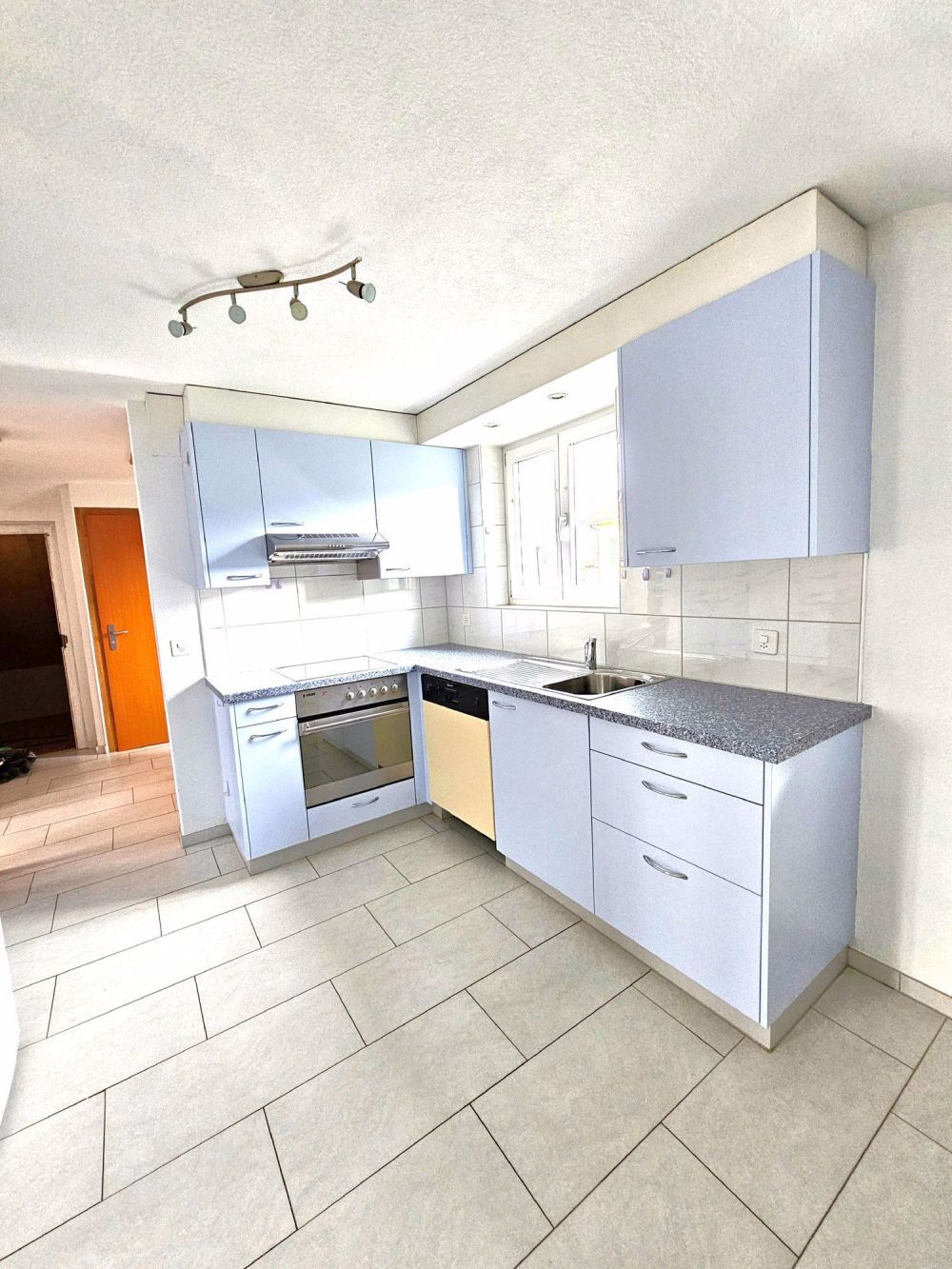 Erstvermietung: Klimatisierte DUPLEX-Dachwohnung mit Top-Ausstattung - Bild 1