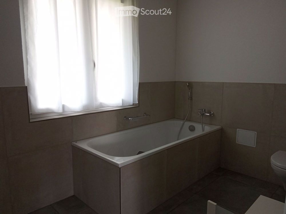 Moderne 3.5-Zimmer-Wohnung im Eigentumsstandard, Dorfstrasse 6, Ins - Bild 8