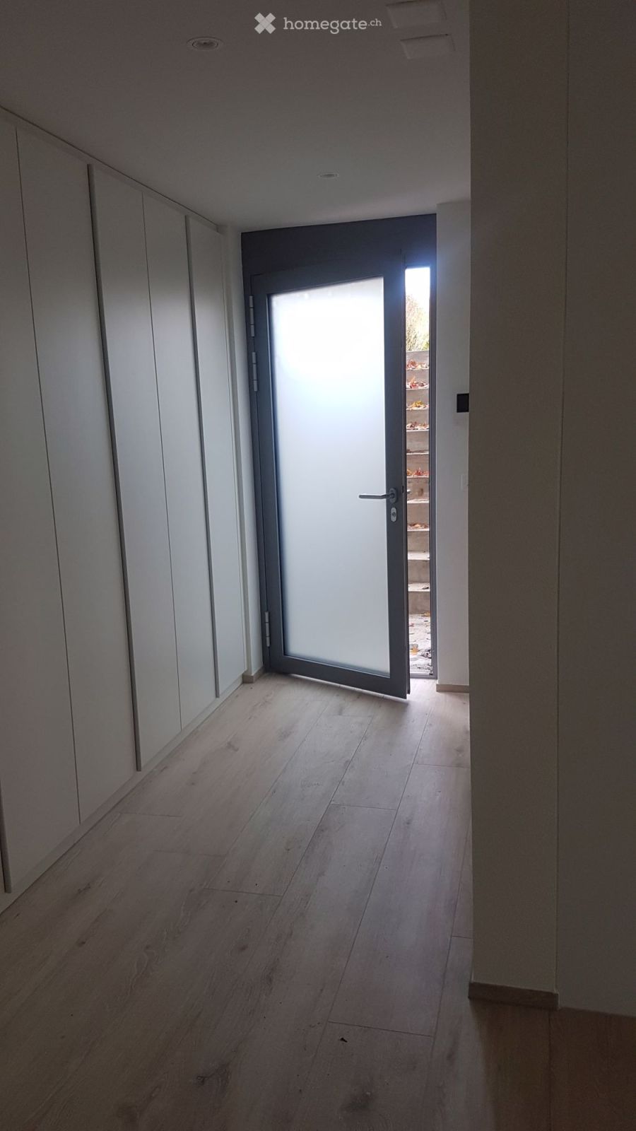 Moderne 2.5-Zimmer-Wohnung mit Balkon in Münchenstein - Bild 4