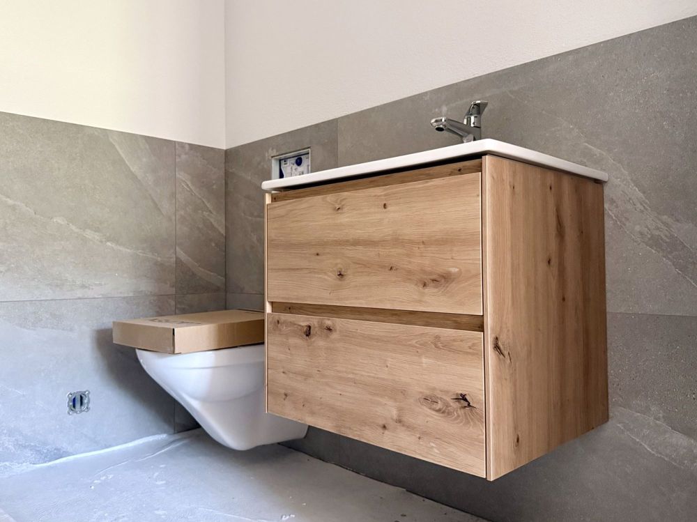 Moderne 4.5-Zimmer-Neubauwohnung mit Loggia - Erstvermietung - Gäste-WC mit Dusche