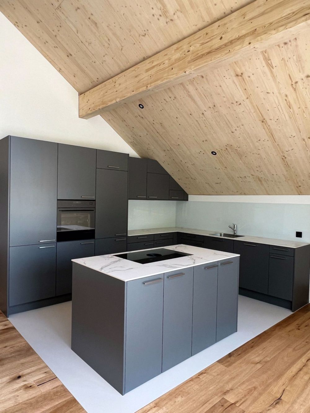 4.5 Zimmer Dachwohnung - Bild 1