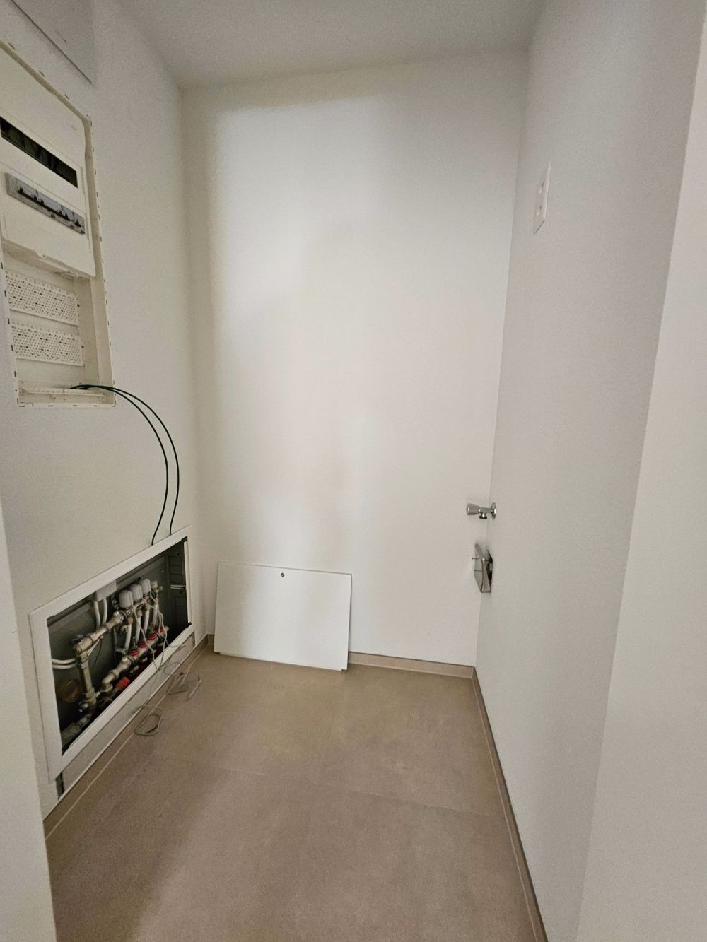 2.5 Zi Neubau WG mit offenem Grundriss und grossem Balkon - Bild 3