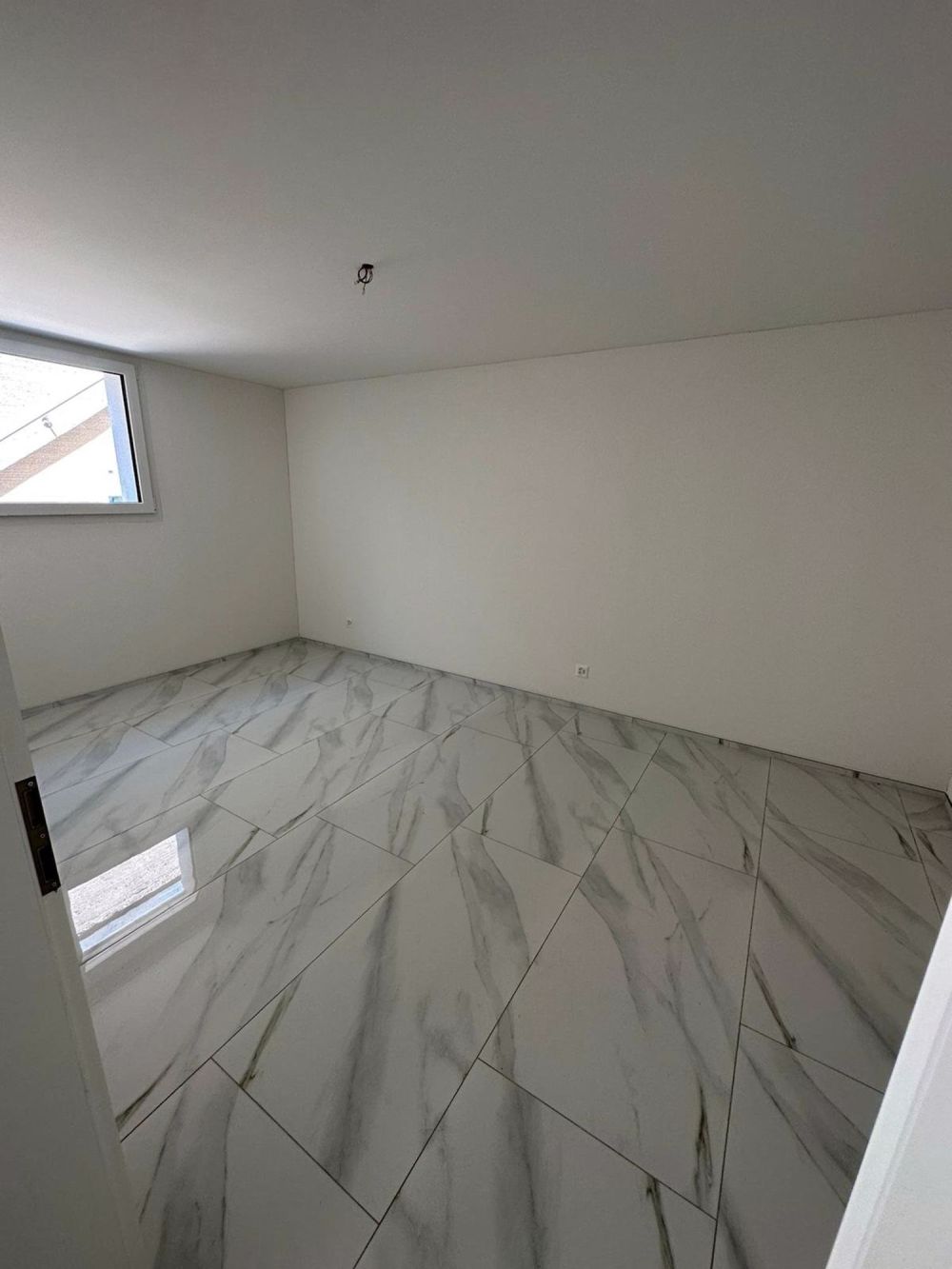 2.5 Zimmer UG Wohnung Neubau - Bild 4