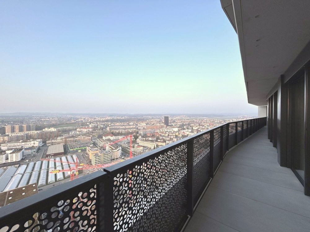 EXKLUSIV WOHNEN AUF 33. ETAGE DES HÖCHSTEN WOHNGEBÄUDES DER SCHWEIZ - Bild 10