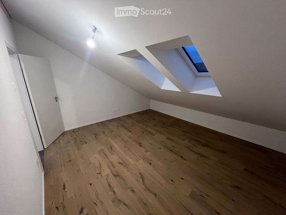 Charmanter Neubau-Dachgeschosswohnung mit 2 Zimmern - Bild 1