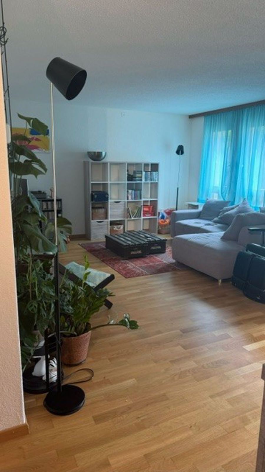 Gemütliche 3½-Zimmer-Wohnung mit schönem Balkon im Zentrum von Meiringen - Bild 1