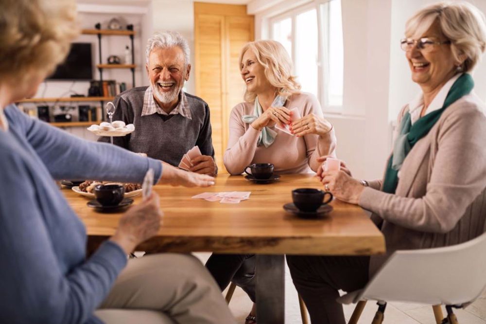 Pour senior, avec encadrement social ! Appartement neuf de 1.5 pièces au 1er étage - Bild 2