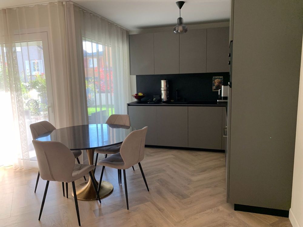 Moderne 2,5-Zimmer-Wohnung mit Terrasse in Yverdon-les-Bains - Bild 1