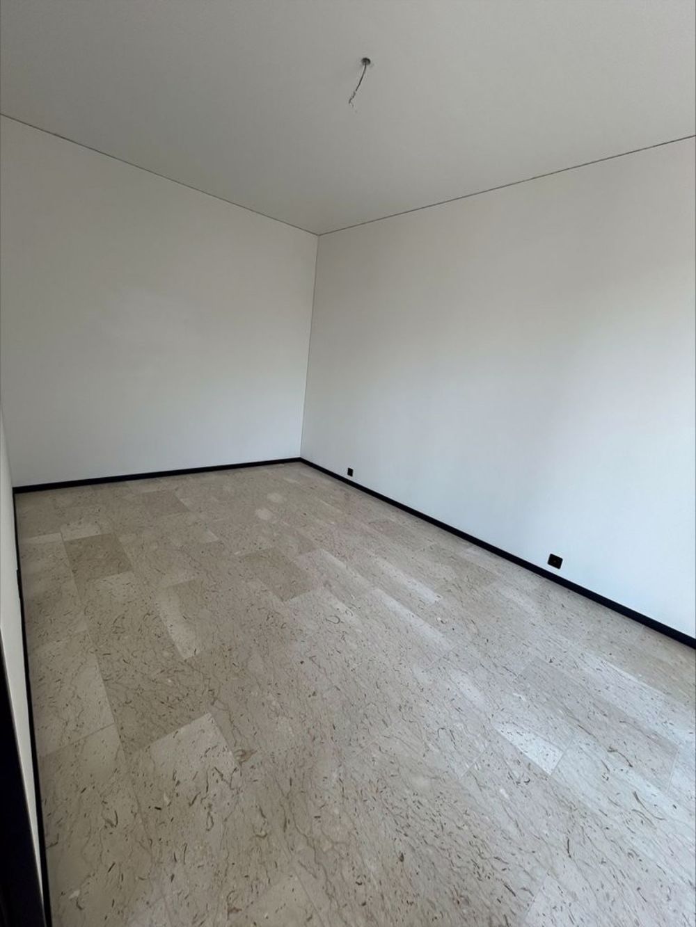 Grosszügige 3.5-Zimmer-Neubauwohnung mit modernem Komfort in Kloten - processed-C36FCDF3-1422-4A1E-AF5A-6F37B5619187.jpeg