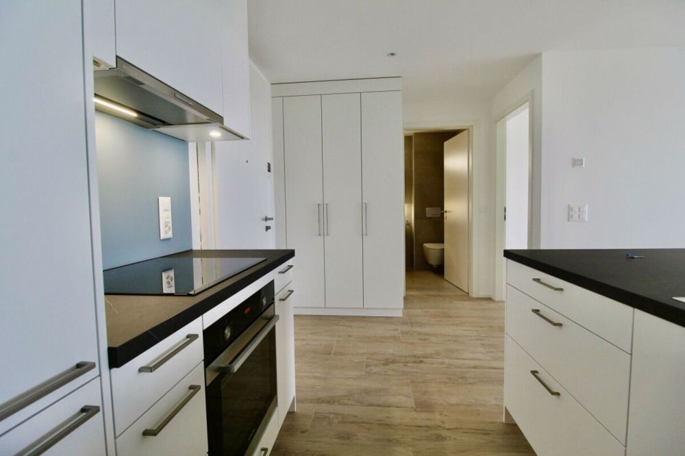 Zweizimmerwohnung, hell und neu, mit Aussicht und großer Terrasse - Bild 3