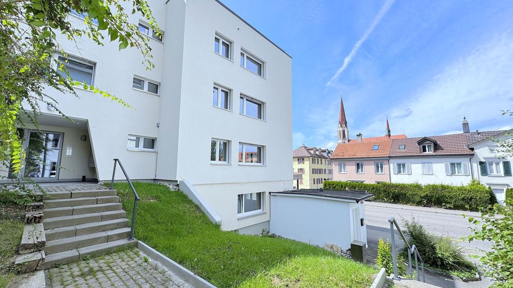 Erstvermietung nach Renovation! Moderne 3.5-Zimmer-Wohnung in zentraler Lage St. Gallen - Bild 1