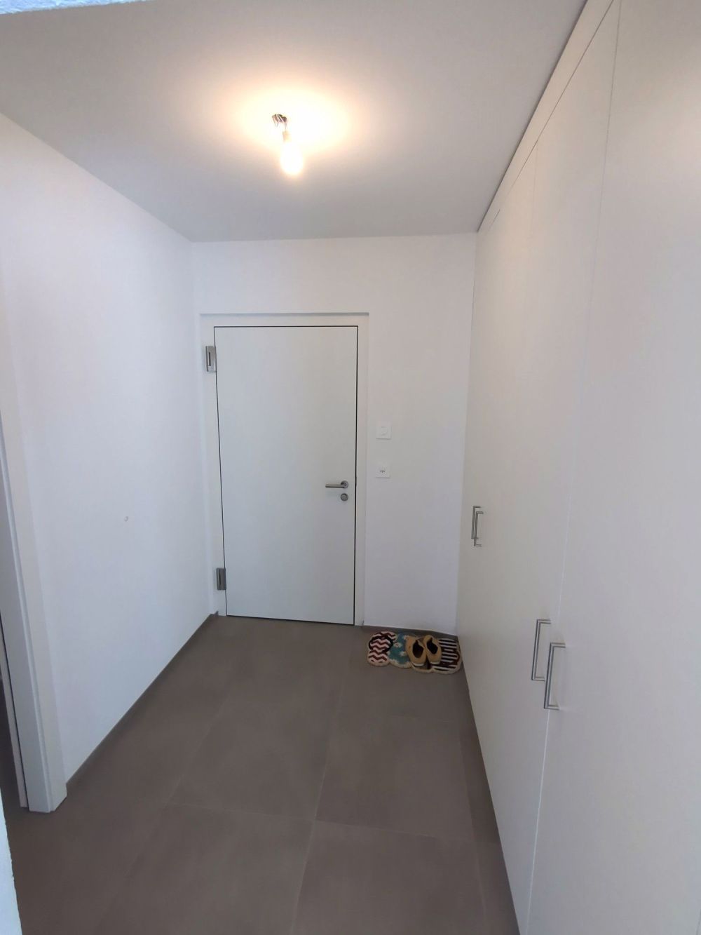 Zu vermieten, sehr schönes 2-Zimmer-Wohnung, nahe den Bains de Saillon! - Bild 2