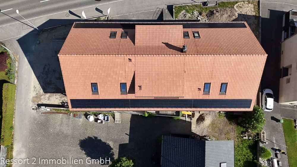 Rüti bei Büren: 2-Zi-Erstvermietung mit Galerie - / Dachansicht