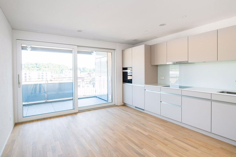 Schöne moderne 3.5 Zimmer-Wohnung in Neuhausen! - Bild 3
