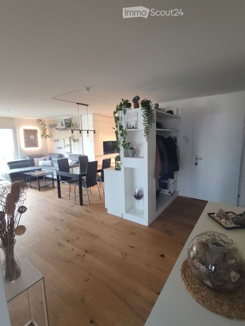 Moderne 3.5-Zimmer-Wohnung mit Balkon und schoener Aussicht in Bauma - Bild 4