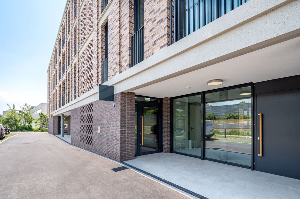 Moderne 3.5-Zimmer-Wohnung mit Balkon in Adliswil - Bild 11