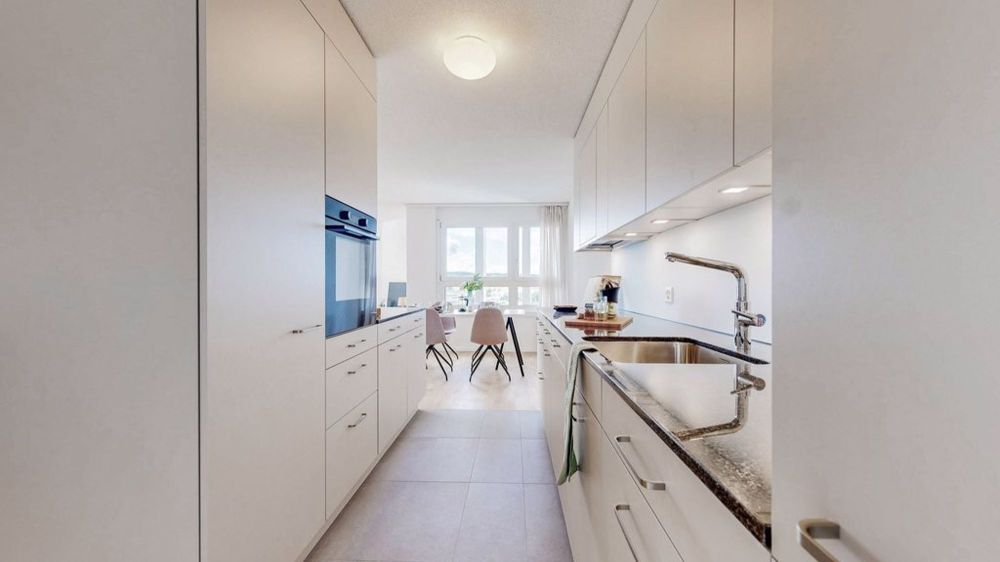 ERSTVERMIETUNG - Wohnen im sanierten Holenacker - 3.5-Zi-Whg-in-Bern-Kui?che-1.jpg