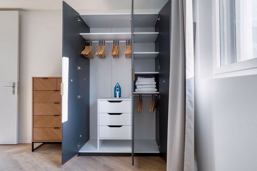 Trendy Wiedikon 2.5ZW mit Keller + W/T, nah am Markt, über Blueground - Bild 10