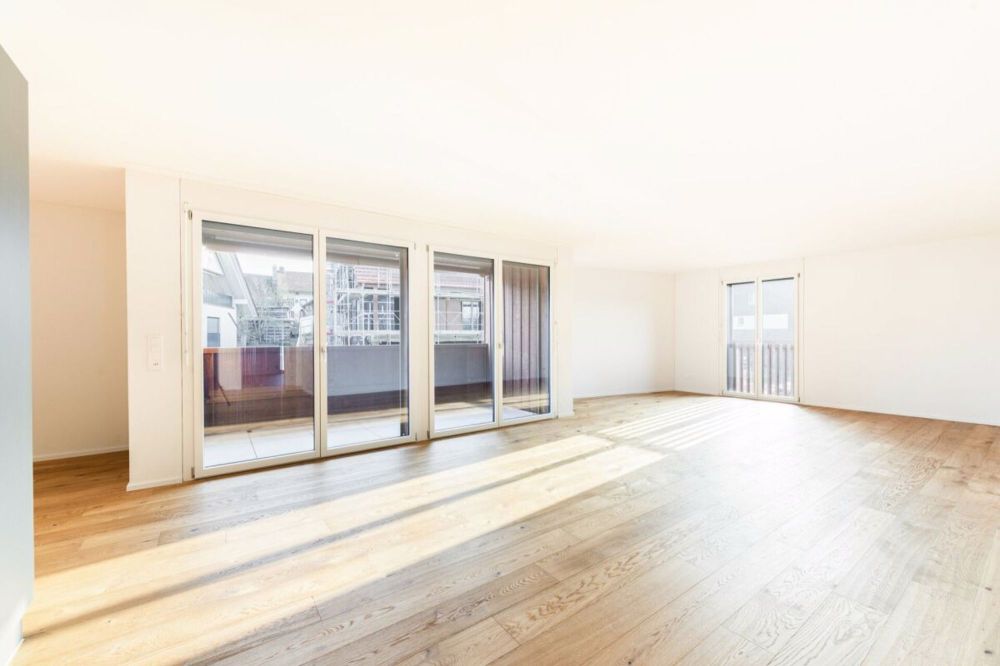 102 4.5 Zimmer Wohnung 1. OG - Bild 2