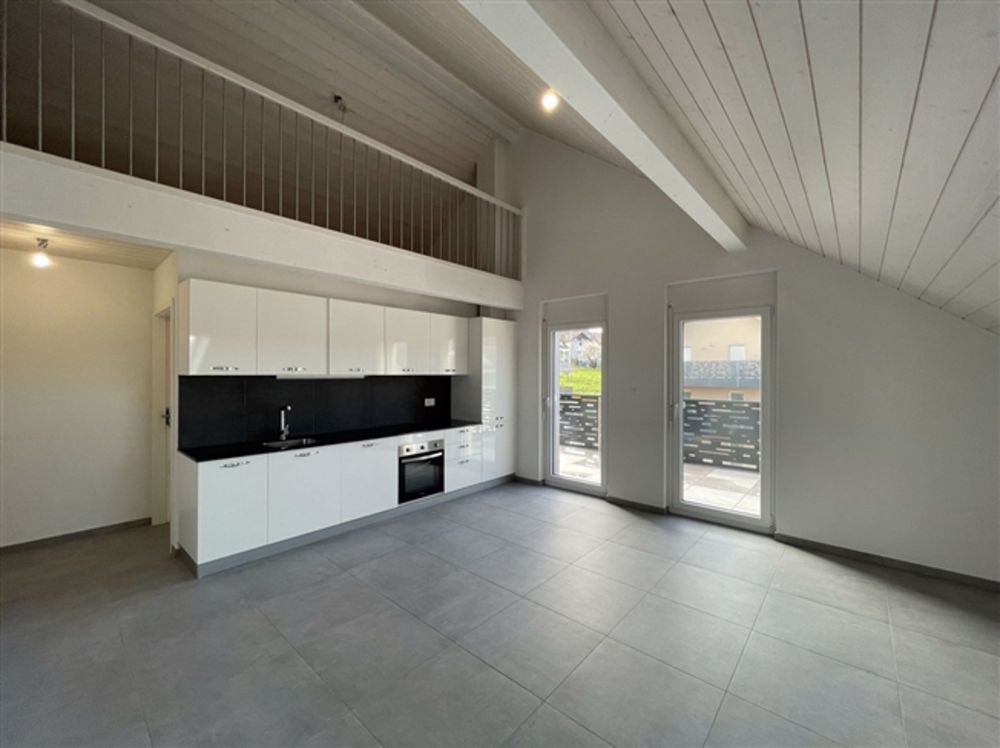 Helle Neubau 3.5-Zimmerwohnung mit Balkon und Hochparterre - Bild 3